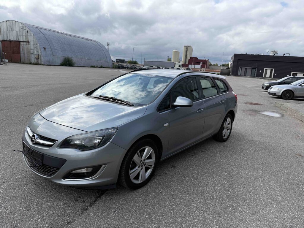 2013 OPEL ASTRA