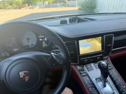 
										2015 PORSCHE PANAMERA pilnas									