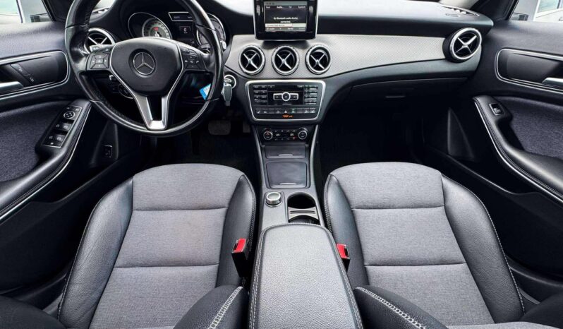 
								2015 MERCEDES BENZ GLA 220 pilnas									