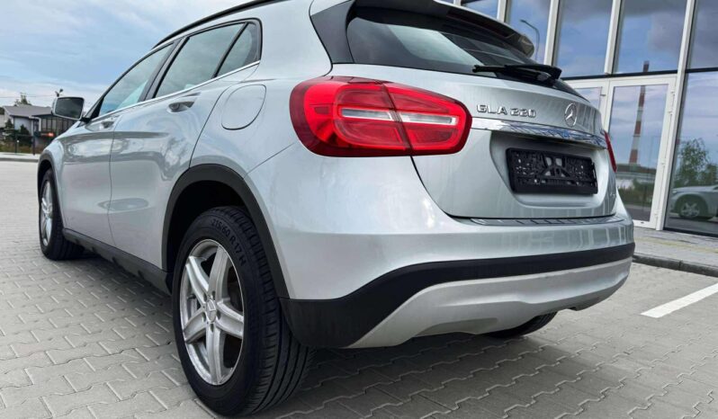 
								2015 MERCEDES BENZ GLA 220 pilnas									