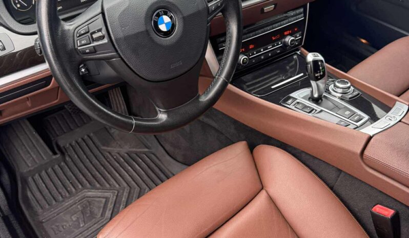 
								2011 BMW 530GT pilnas									