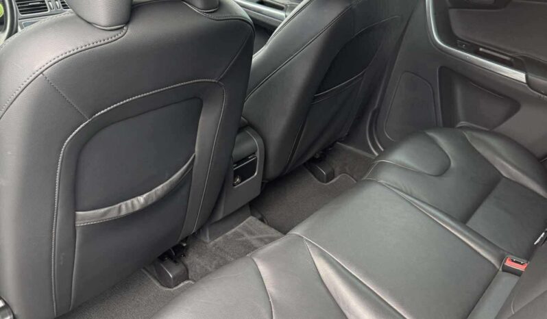 
								2016 VOLVO XC60 pilnas									