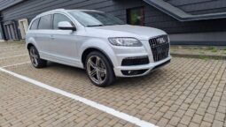 
										2009 AUDI Q7 pilnas									
