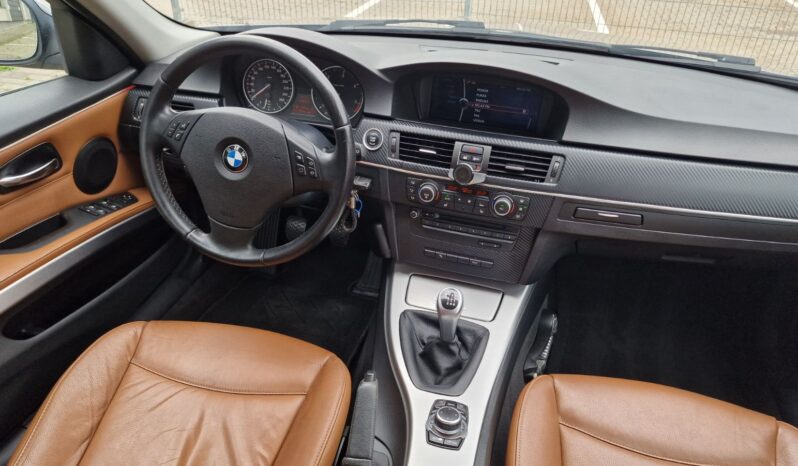 
								2011 BMW 320 pilnas									