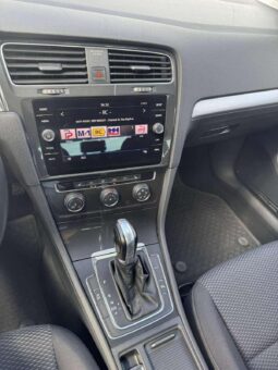 
										Volkswagen Golf 2018 pilnas									