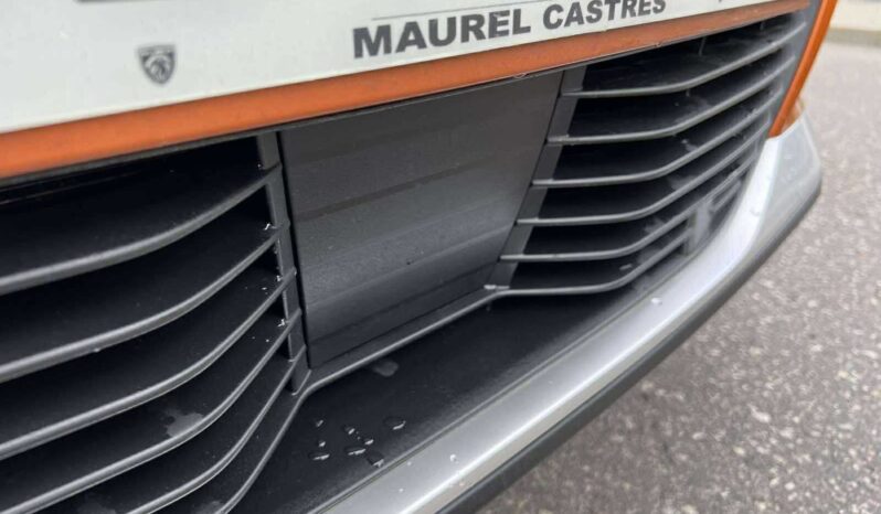 
								Peugeot 2008 2022 pilnas									