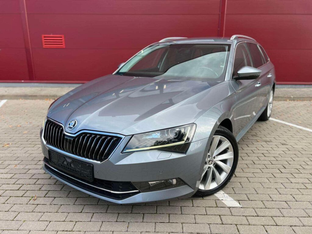 2017 SKODA SUPERB