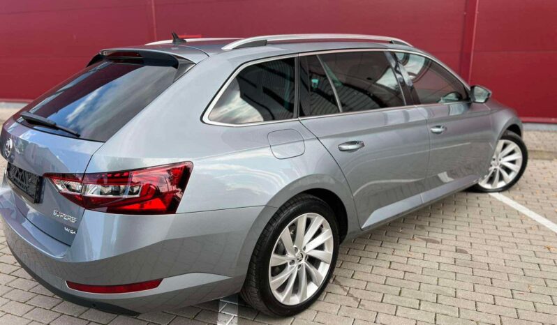 
								2017 SKODA SUPERB pilnas									