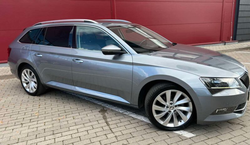 
								2017 SKODA SUPERB pilnas									