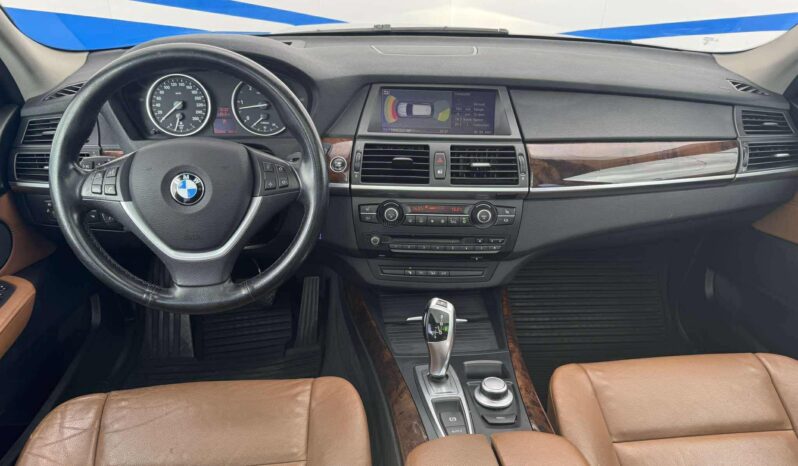
								BMW X5 2009 pilnas									