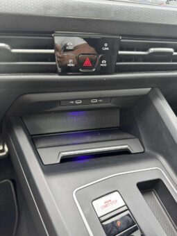 
										Volkswagen Golf pilnas									