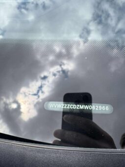 
										Volkswagen Golf pilnas									