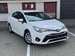 
										Toyota Avensis pilnas									