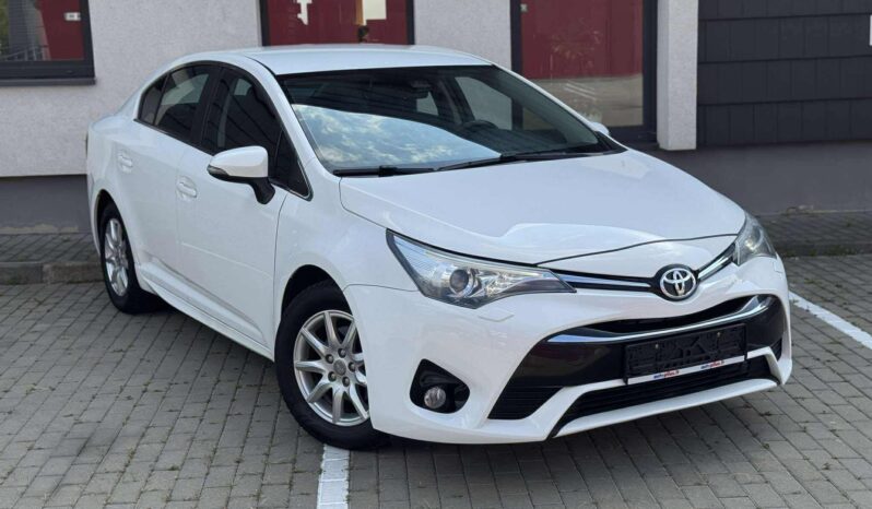 
								Toyota Avensis pilnas									