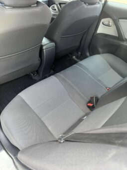 
										Toyota Avensis pilnas									