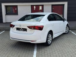 
										Toyota Avensis pilnas									