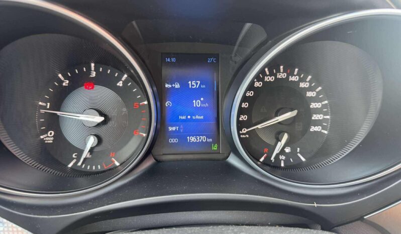 
								Toyota Avensis pilnas									