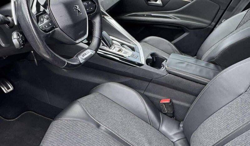 
								2018 PEUGEOT 3008 pilnas									