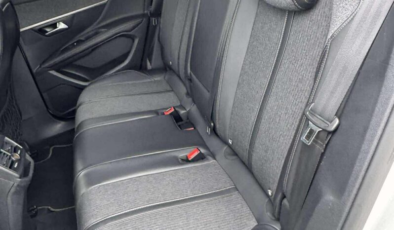 
								2018 PEUGEOT 3008 pilnas									