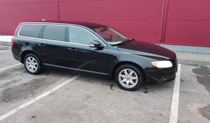 
								2011 VOLVO V70 pilnas									