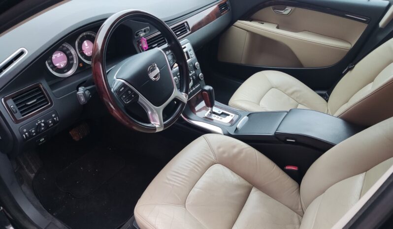 
								2011 VOLVO V70 pilnas									