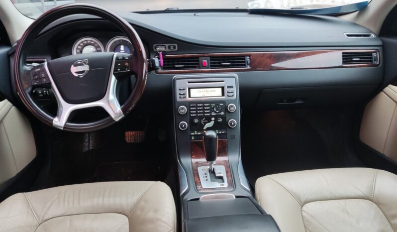 
								2011 VOLVO V70 pilnas									