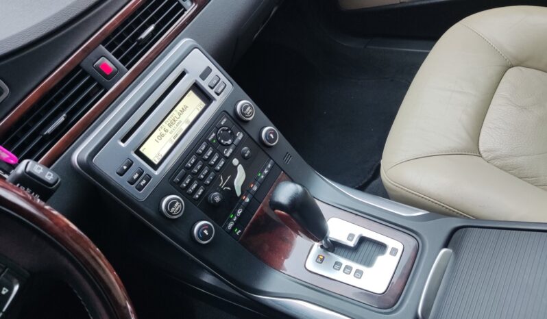 
								2011 VOLVO V70 pilnas									