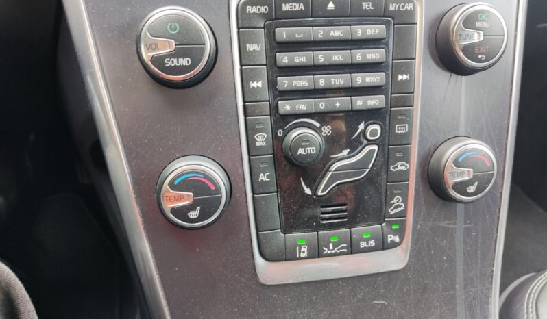 
								2012 VOLVO XC60 pilnas									