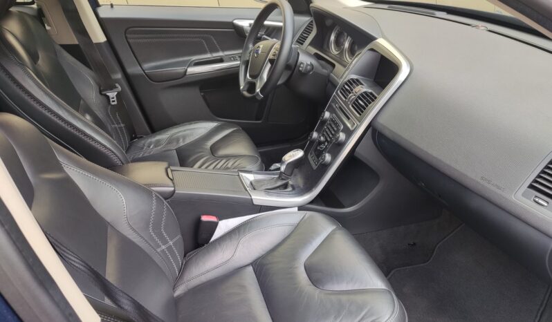 
								2012 VOLVO XC60 pilnas									