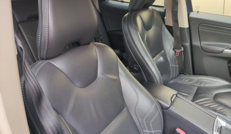 
								2012 VOLVO XC60 pilnas									