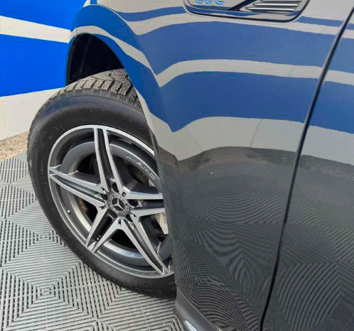 
								Mercedes-Benz EQC pilnas									