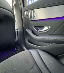 
										Mercedes-Benz EQC pilnas									