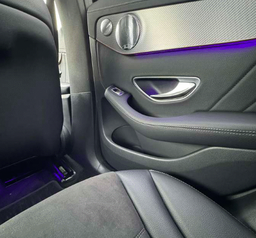 
								Mercedes-Benz EQC pilnas									