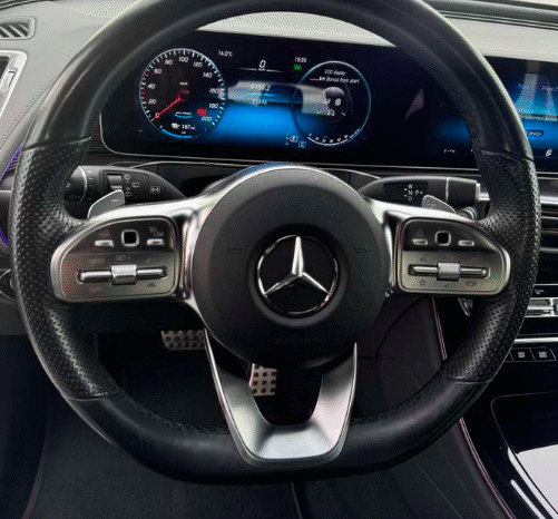 
								Mercedes-Benz EQC pilnas									