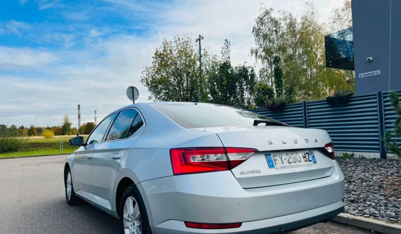 
								2021 SKODA SUPERB pilnas									