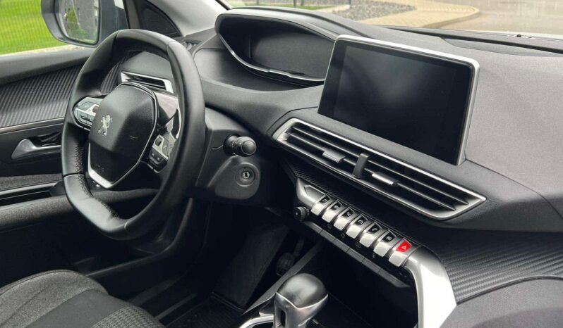 
								2018 PEUGEOT 3008 pilnas									