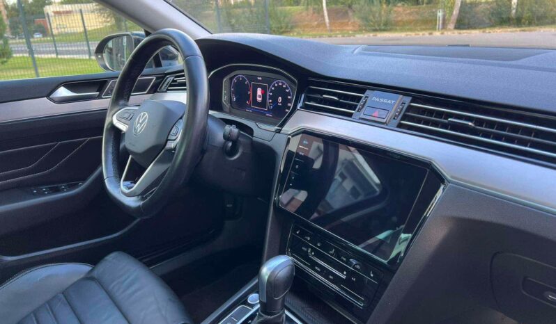 
								2021 VOLKSWAGEN PASSAT pilnas									