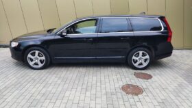2011 VOLVO V70