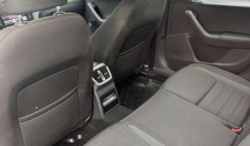 
								Skoda Octavia pilnas									