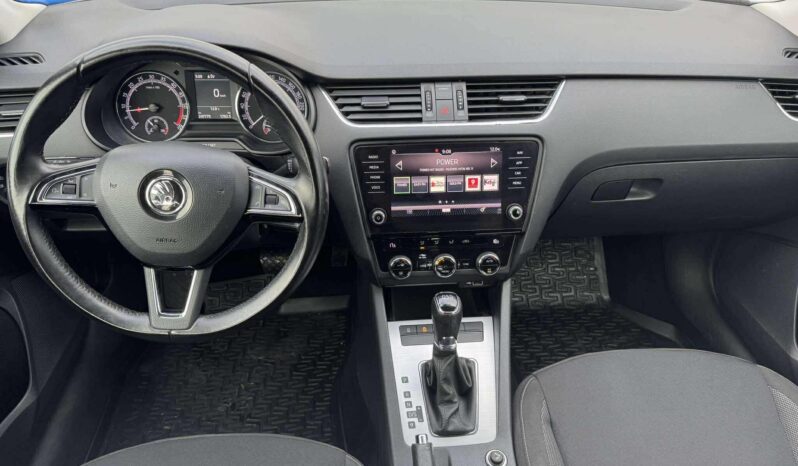 
								Skoda Octavia pilnas									