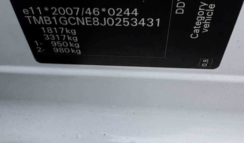 
								Skoda Octavia pilnas									