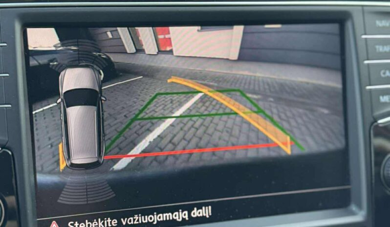 
								Volkswagen Passat pilnas									