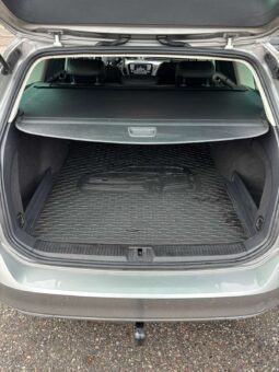 
										Volkswagen Passat pilnas									