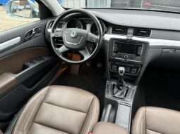 
										Skoda Superb pilnas									