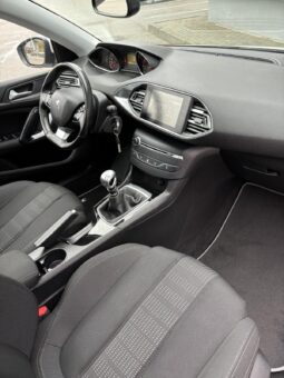 
										2015 PEUGEOT 308 pilnas									