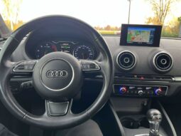 
										2015 Audi A3 pilnas									