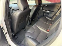 
										2016 VOLVO XC60 pilnas									