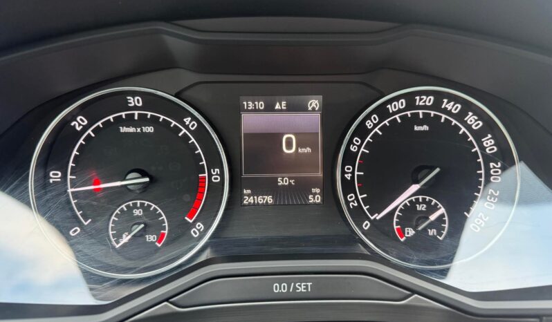 
								2016 SKODA SUPERB pilnas									