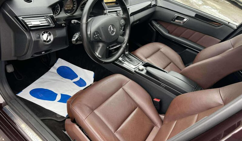 
								2010 Mercedes-Benz E220 pilnas									