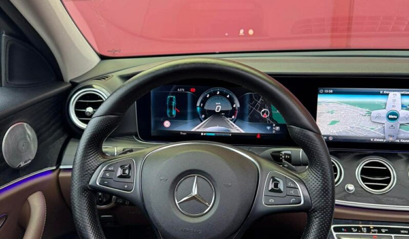 
								2016 Mercedes-Benz E pilnas									